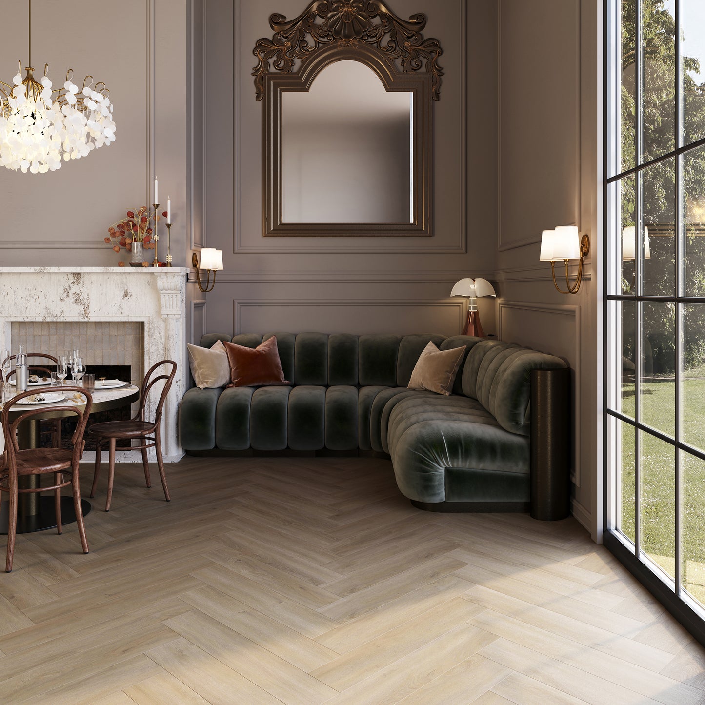 Luxe woonkamer met een klassieke uitstraling, ingericht met een hoogwaardige visgraat PVC-vloer van Commando Vloeren. De duurzame en stijlvolle vloer biedt een warme basis die perfect past bij de elegante inrichting.